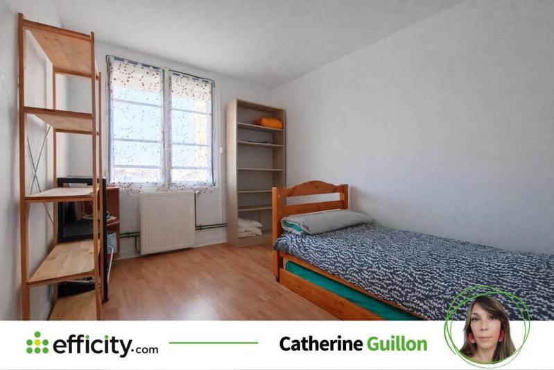 Maison - 90 m² - 5 pièces