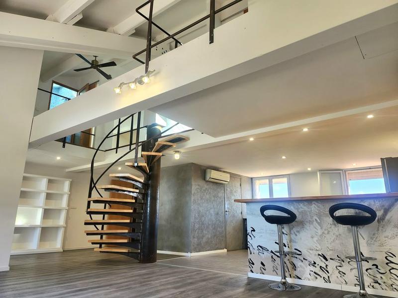 Maison - 180 m² - 6 pièces