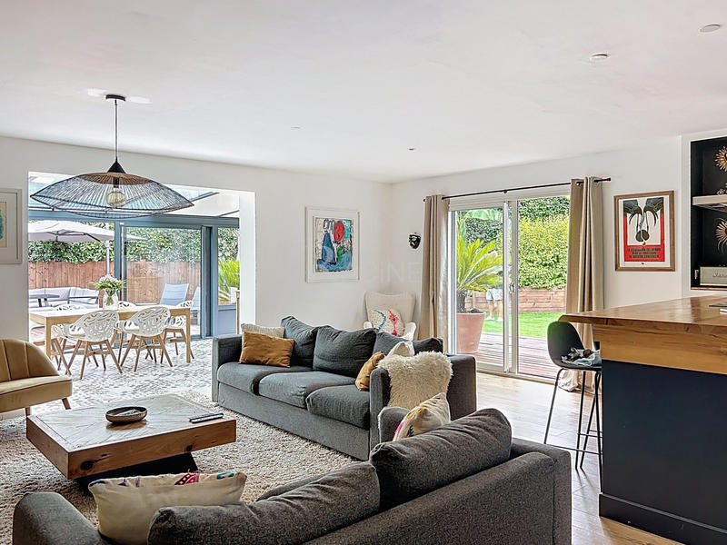 Maison - 190 m² - 5 pièces