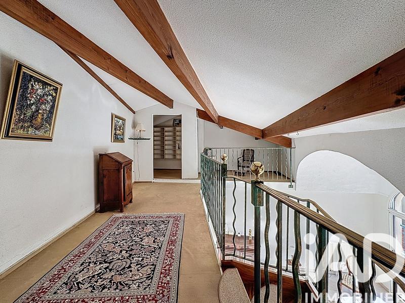 Appartement - 121 m² - 5 pièces