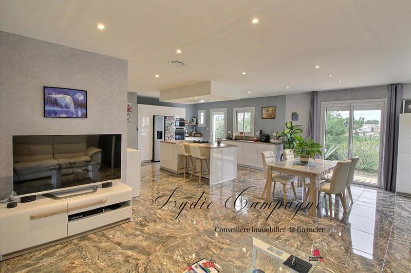 Maison - 150 m² - 4 pièces