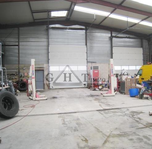 Entrepôt - 750 m²