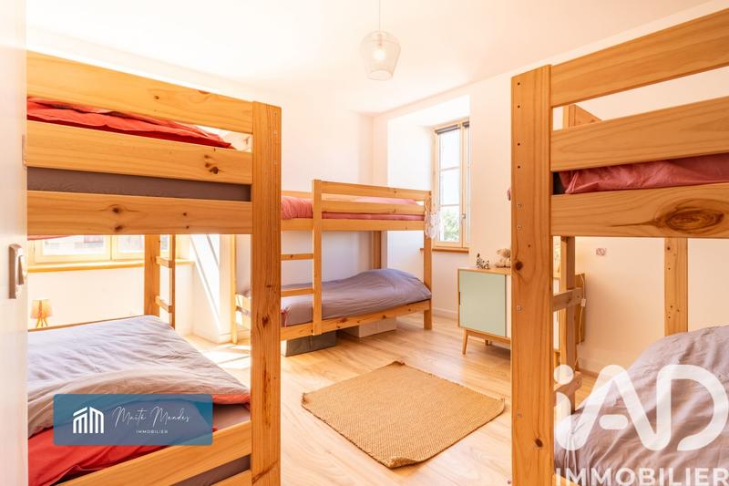 Château - 190 m² - 7 pièces