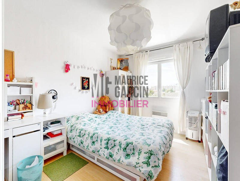 Maison - 102 m² - 5 pièces