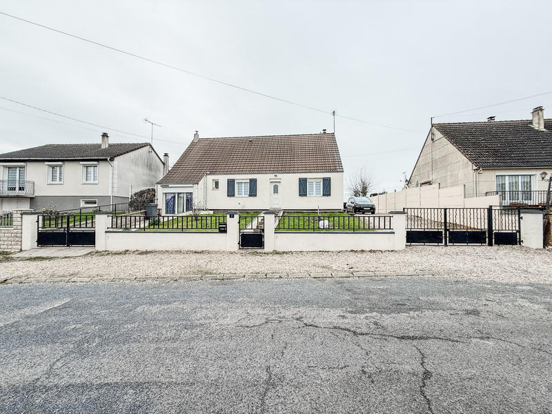 Maison - 100 m² - 4 pièces