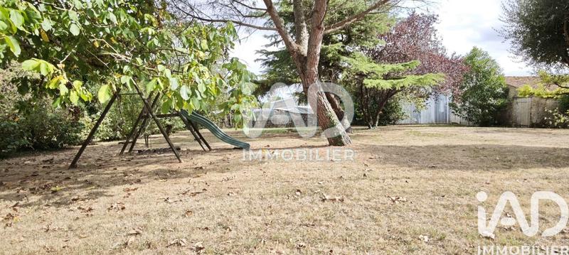 Maison - 228 m² - 7 pièces