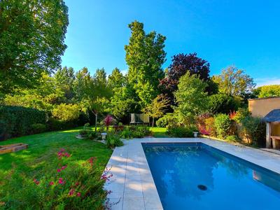 Maison de maîtres - 395 m² - 16 pièces