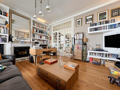 Maison - 260 m² - 8 pièces