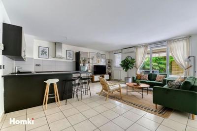 Appartement - 82 m² - 4 pièces