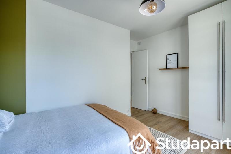 Chambre - 55 m² - 1 pièce
