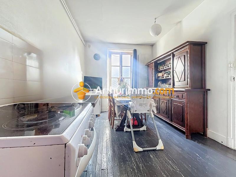 Maison - 180 m² - 7 pièces