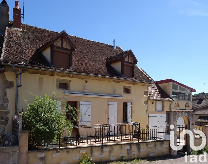 Maison - 195 m² - 7 pièces