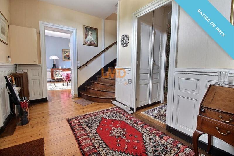 Maison bourgeoise - 217 m² - 6 pièces