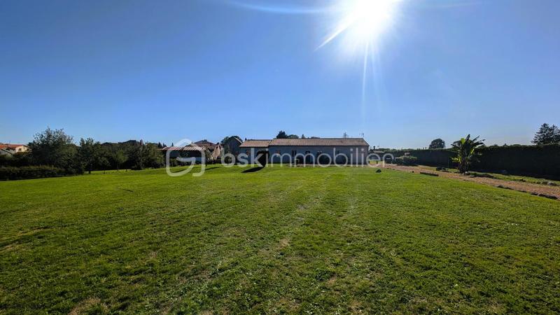 Maison traditionnelle - 176 m² - 8 pièces