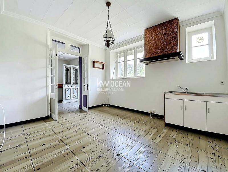 Maison - 101 m² - 7 pièces