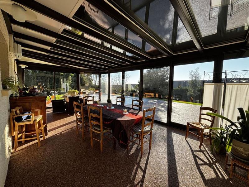 Villa - 230 m² - 8 pièces