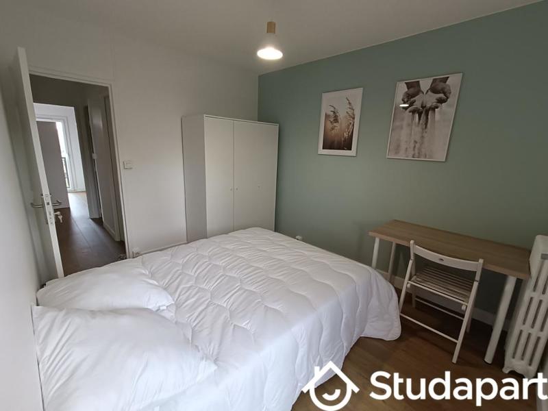 Chambre - 10 m² - 1 pièce