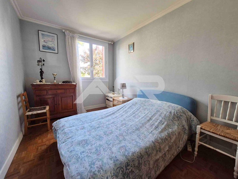 Appartement - 82 m² - 5 pièces