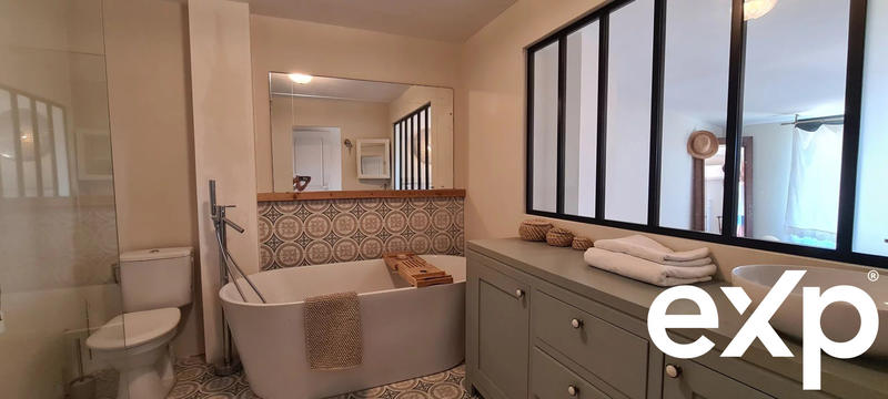 Maison ancienne - 185 m² - 8 pièces