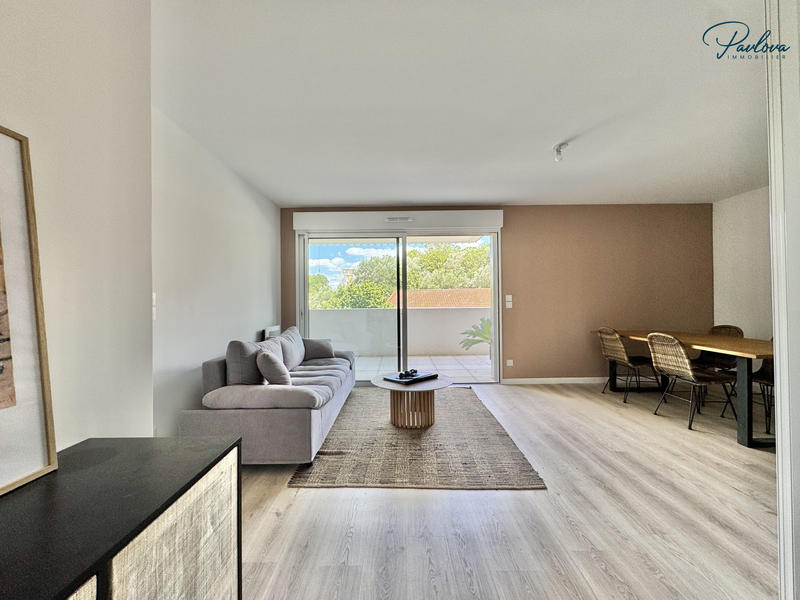 Appartement - 65 m² - 3 pièces