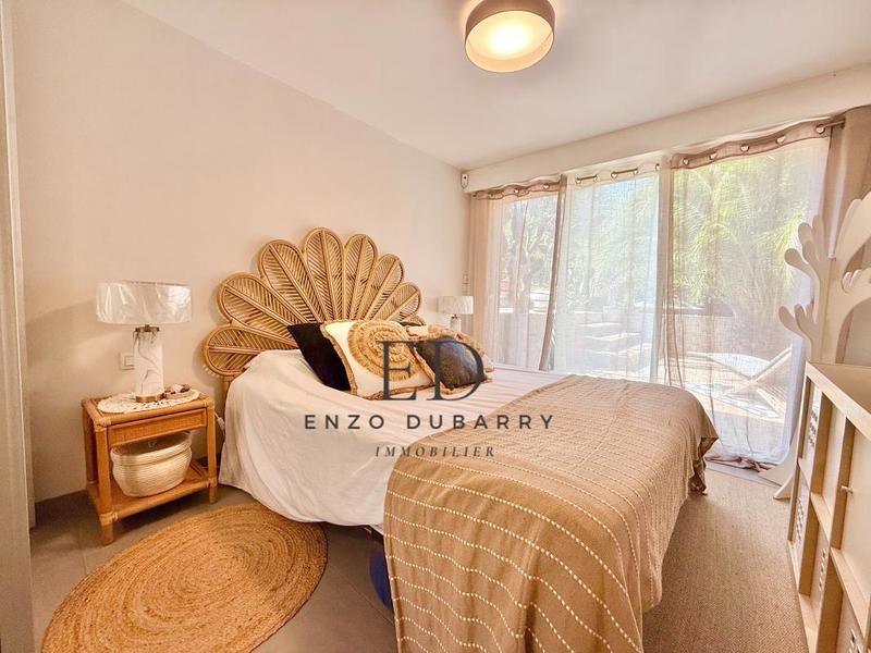 Maison - 301 m² - 9 pièces