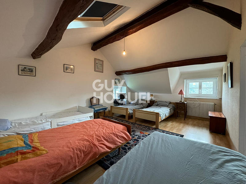 Maison - 208 m² - 8 pièces