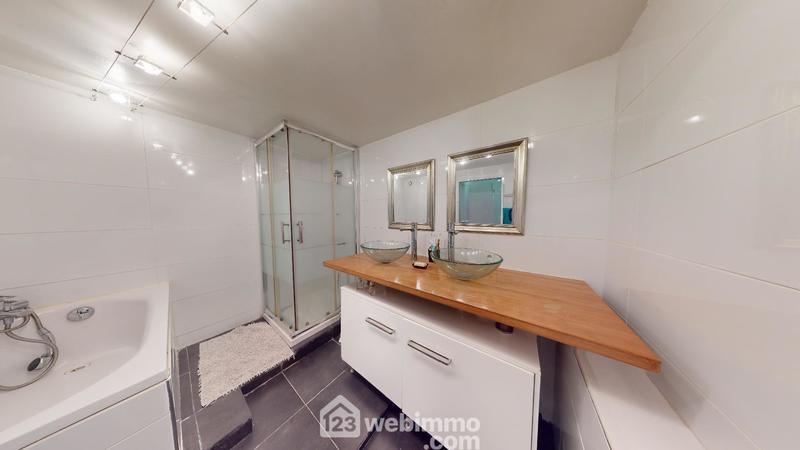 Maison - 124 m² - 6 pièces