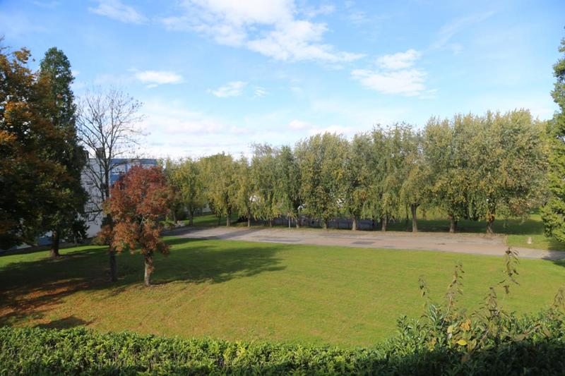 Appartement - 230 m² - 3 pièces