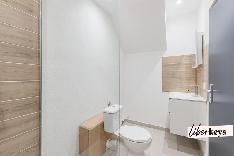 Divers - 74 m² - 4 pièces