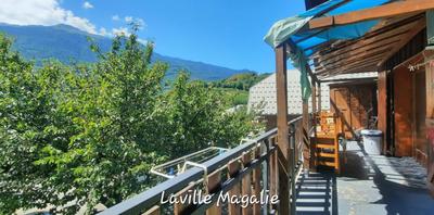 Maison - 321 m² - 11 pièces