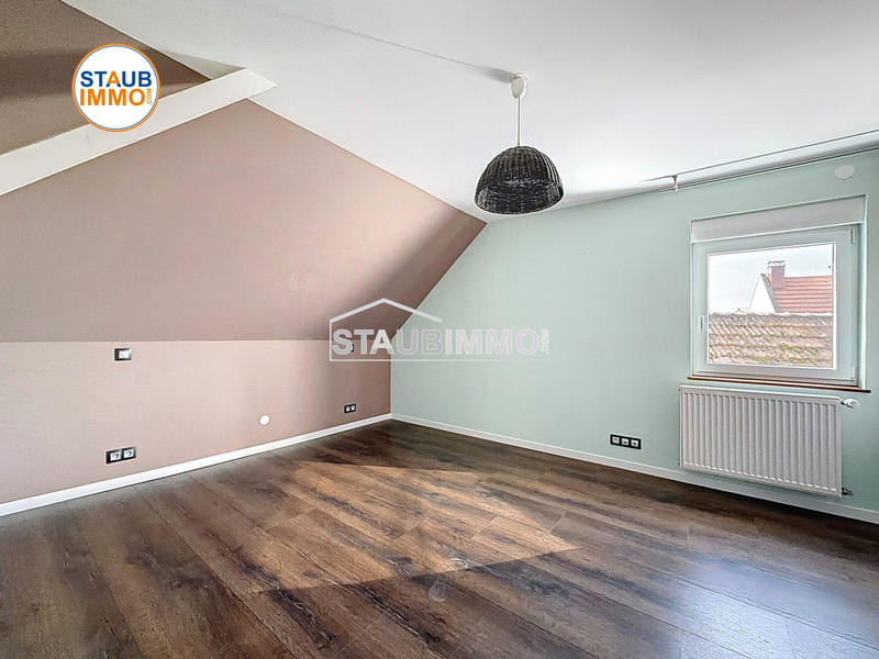 Maison - 95 m² - 5 pièces