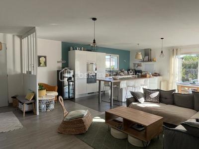 Maison traditionnelle - 110 m² - 4 pièces