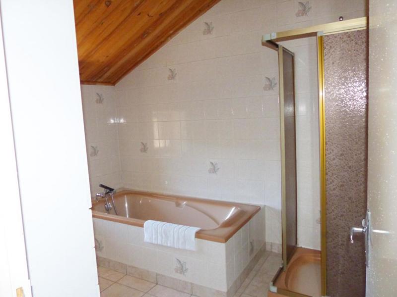 Maison - 200 m² - 13 pièces