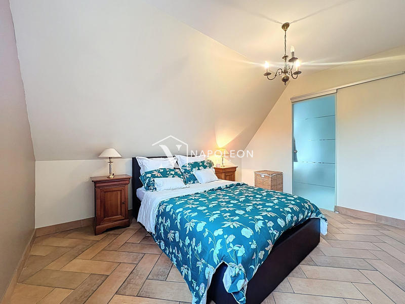 Maison - 190 m² - 6 pièces