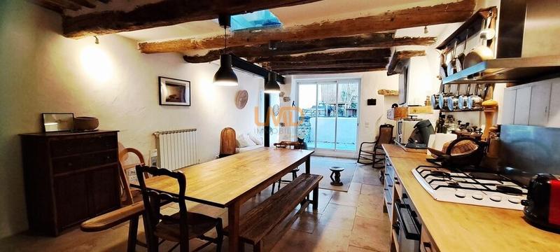 Maison - 195 m² - 8 pièces