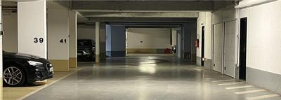 Parking / Garage - 11 m²