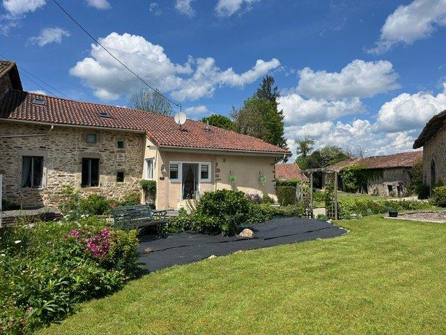 Corps de ferme - 125 m² - 6 pièces