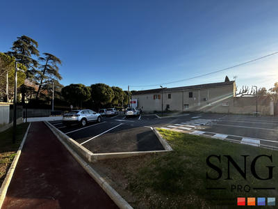 Local commercial - 137 m²