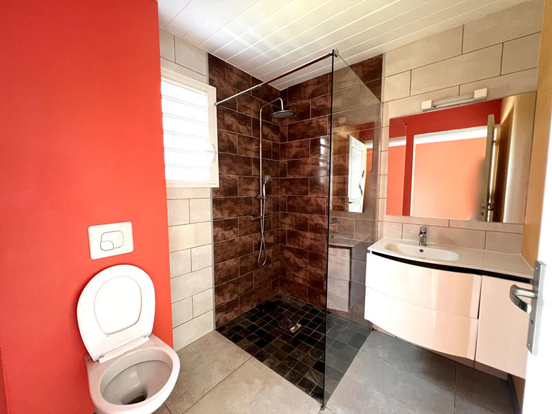 Maison - 96 m² - 4 pièces