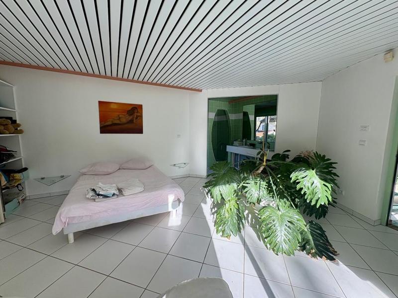 Propriété - 193 m² - 5 pièces