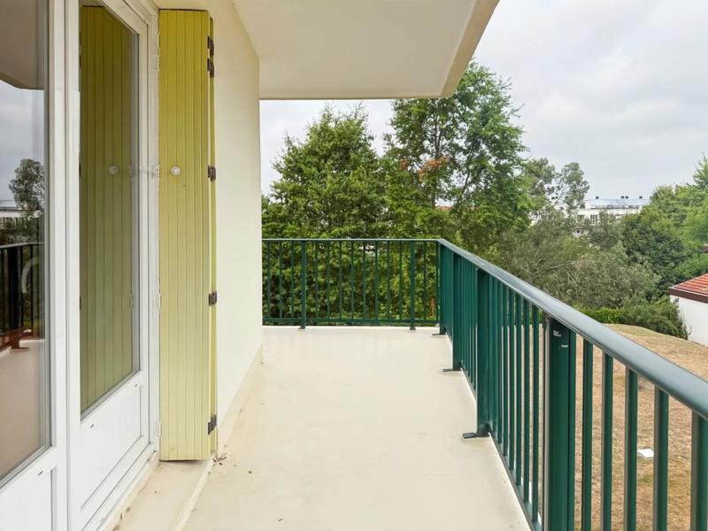 Appartement - 79 m² - 3 pièces