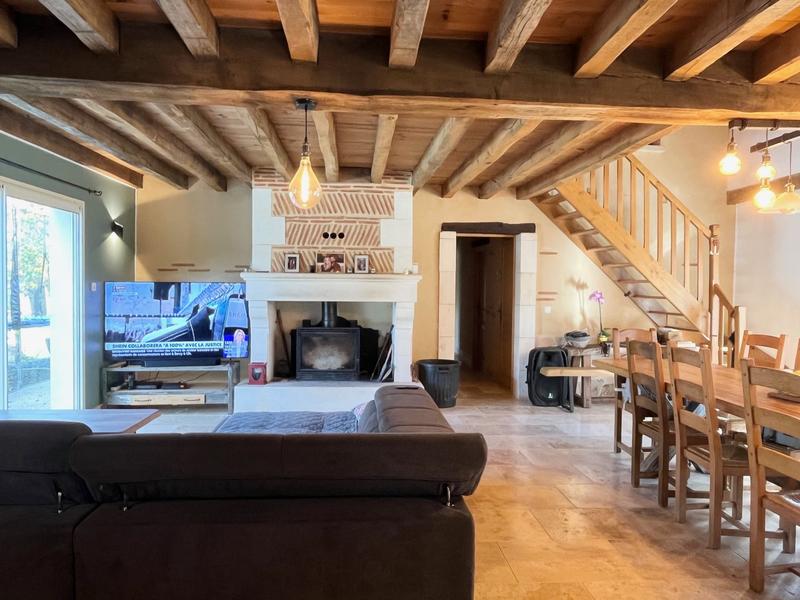 Maison - 261 m² - 7 pièces