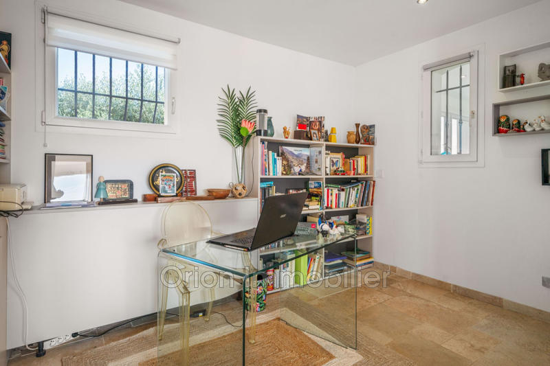 Maison - 201 m² - 9 pièces