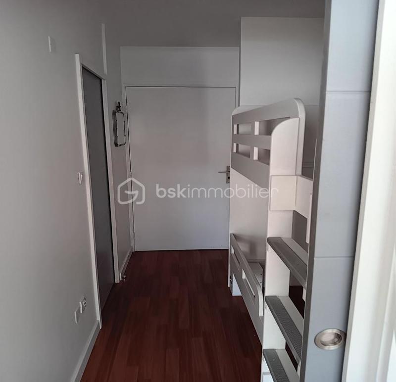 Studio - 27 m² - 1 pièce