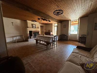 Maison - 130 m² - 6 pièces