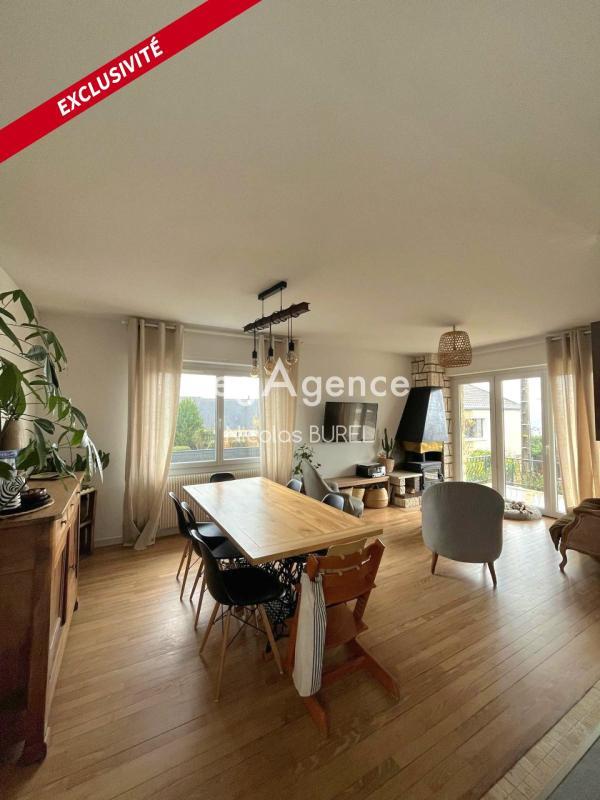 Maison - 90 m² - 5 pièces