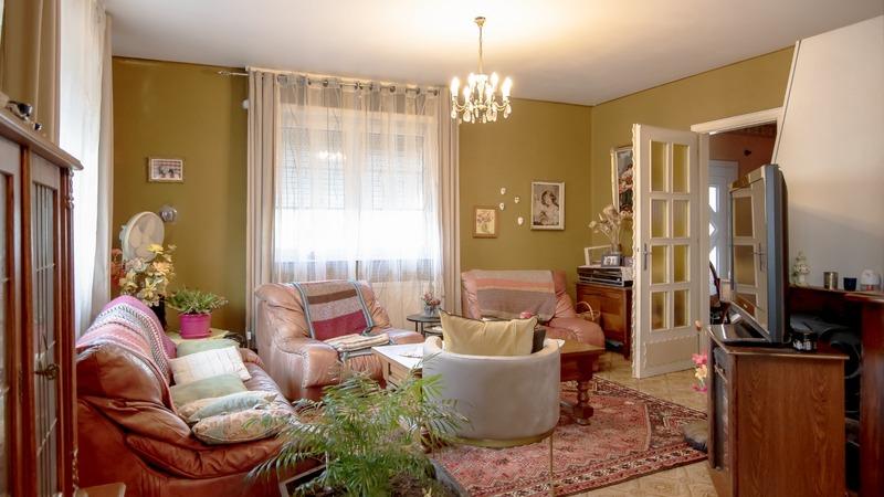 Maison - 161 m² - 7 pièces