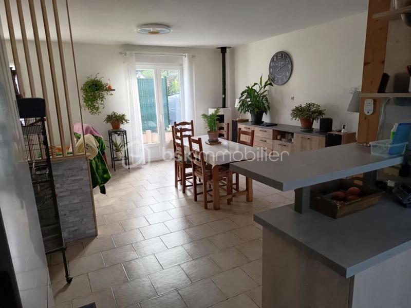 Maison traditionnelle - 75 m² - 3 pièces