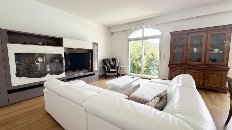 Maison - 174 m² - 5 pièces