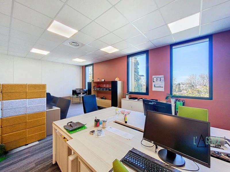 Bureau - 278 m²